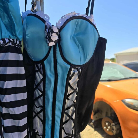 Halloween costumes for sale.bundle take all - Picture 12 of 16